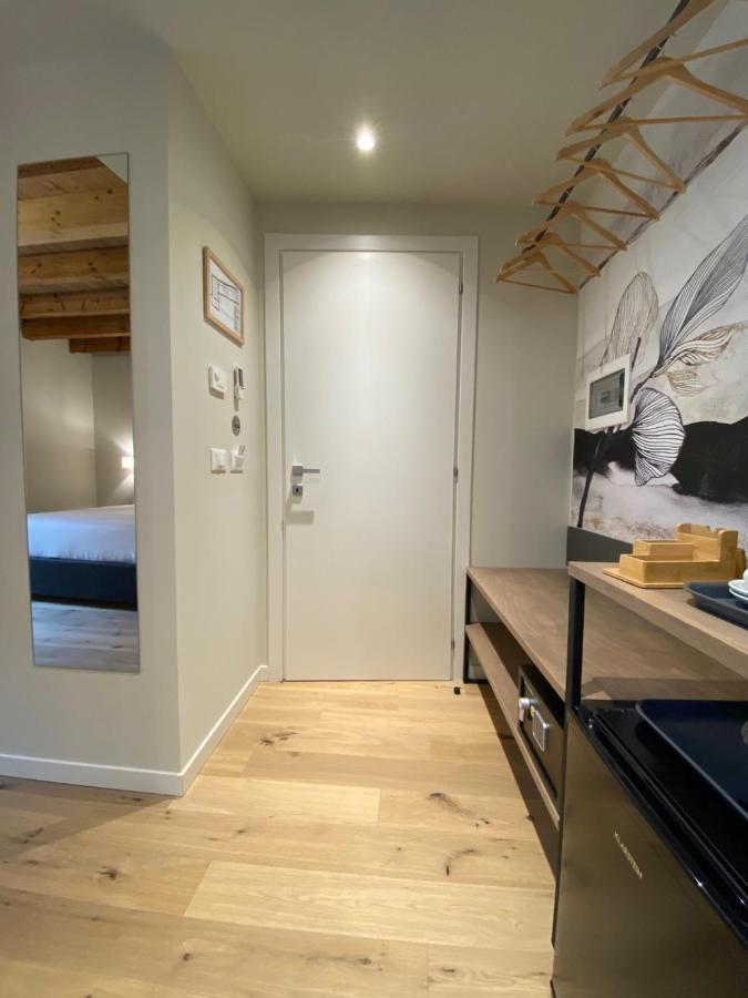Malvezzi24 Boutique Rooms ديسينسانو ديل غاردا المظهر الخارجي الصورة